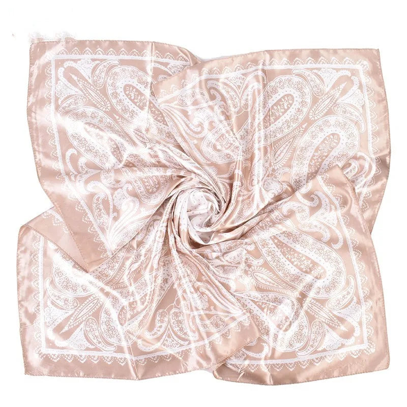 Foulard Satin Cachemire Élégance