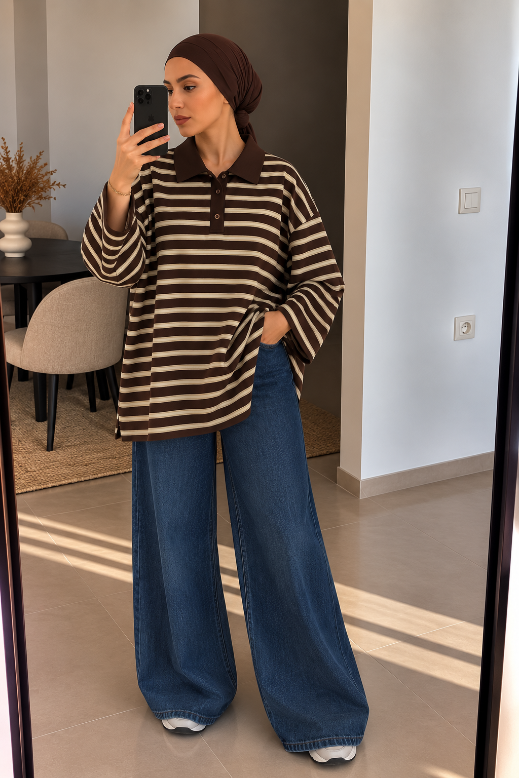 Polo Oversize Rayé – L’élégance décontractée