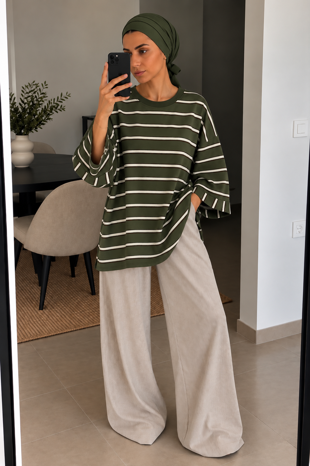 T-shirt oversize rayé – L’allure décontractée 🤍